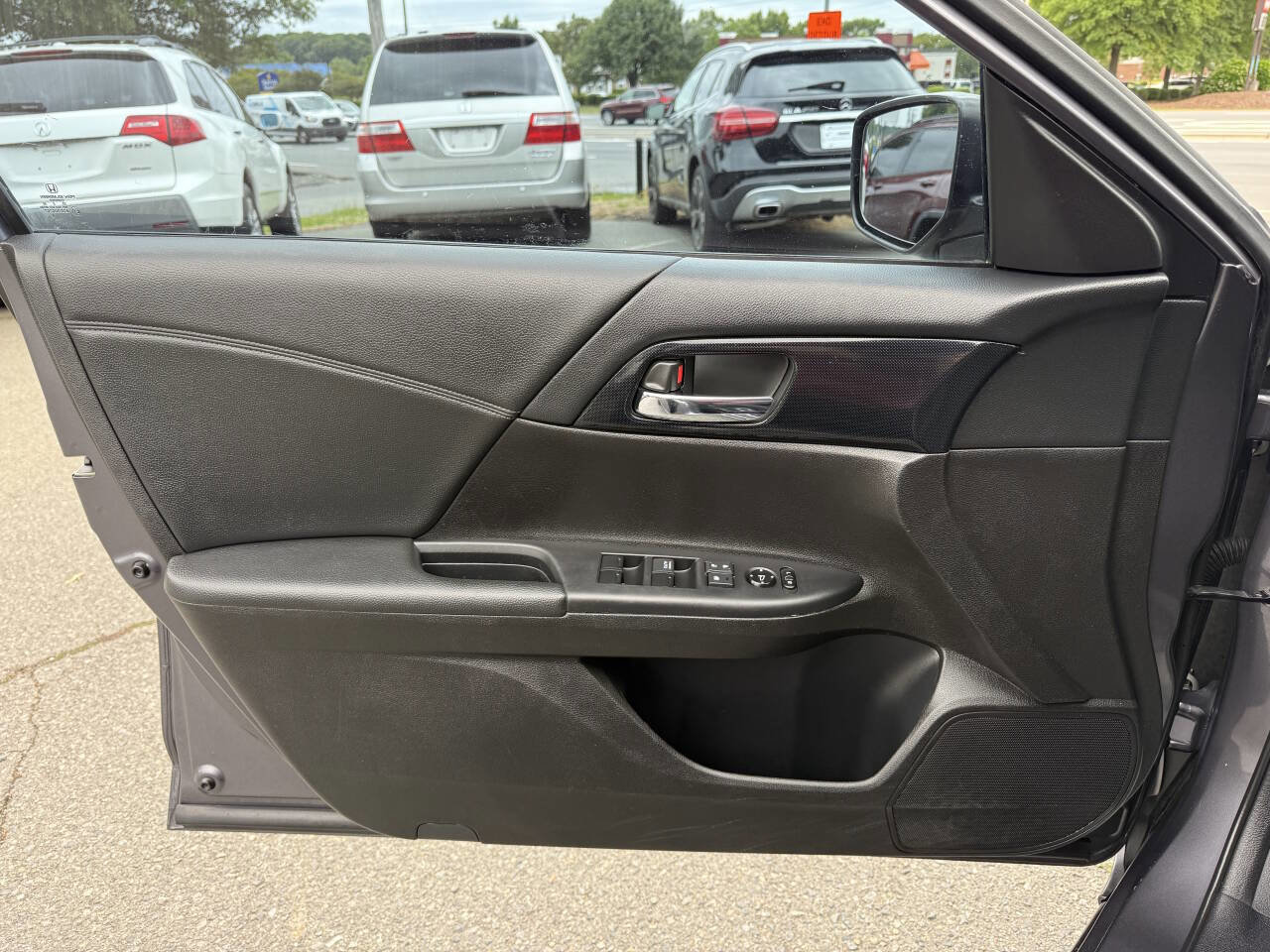 Used 2014 Honda Accord Sport image 22