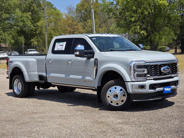 New 2026 Ford F450 Platinum w/ Platinum Plus Package AWD/4WD image 2
