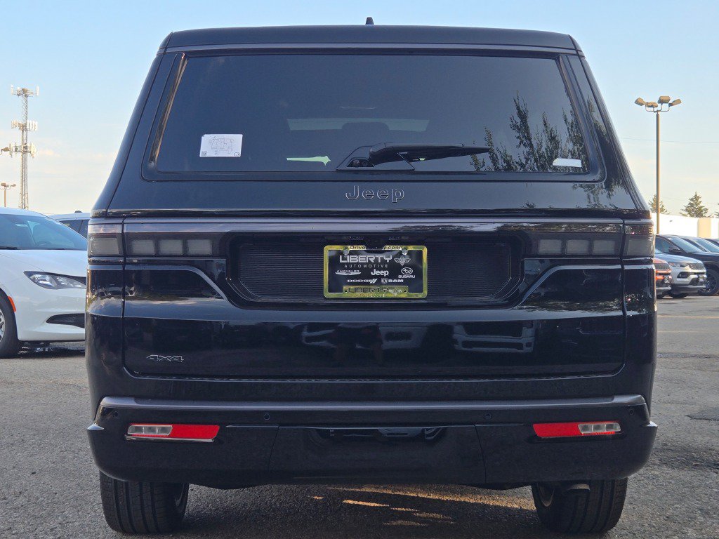 New 2026 Jeep Grand Wagoneer L Summit AWD/4WD image 17