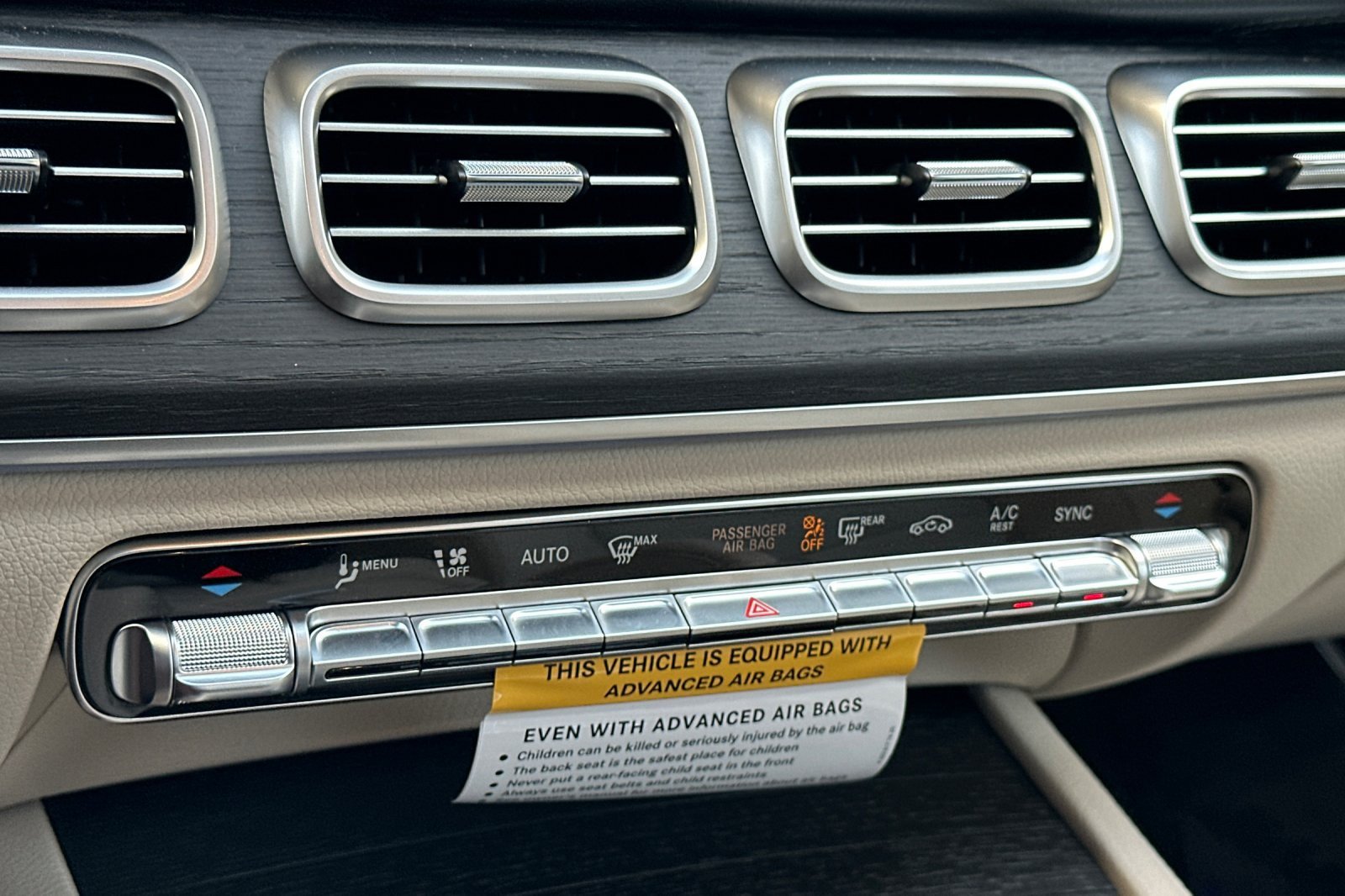 New 2026 Mercedes-Benz GLS 450 4MATIC image 21