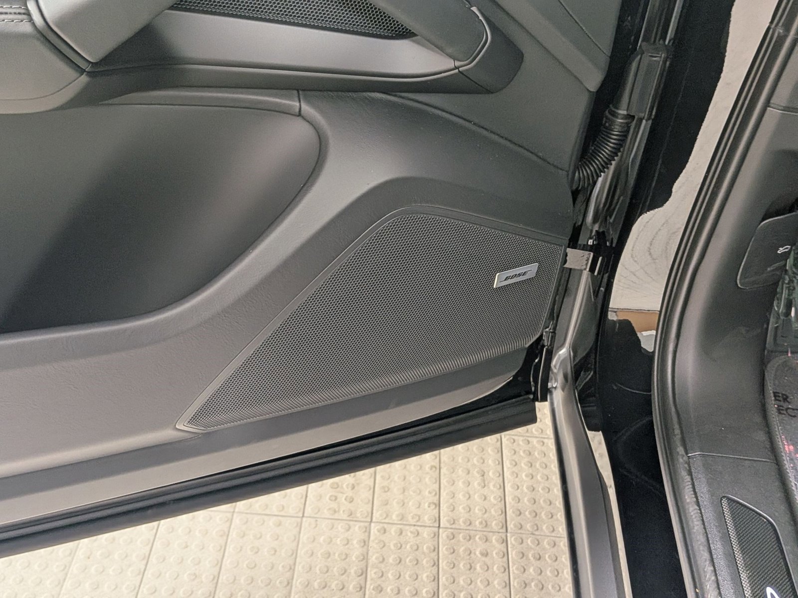 New 2026 Porsche Cayenne Turbo AWD/4WD image 14