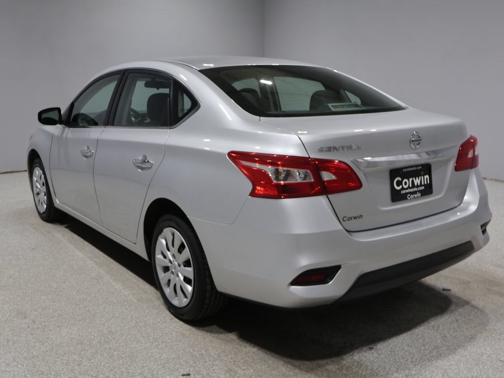Used 2016 Nissan Sentra S FWD image 5