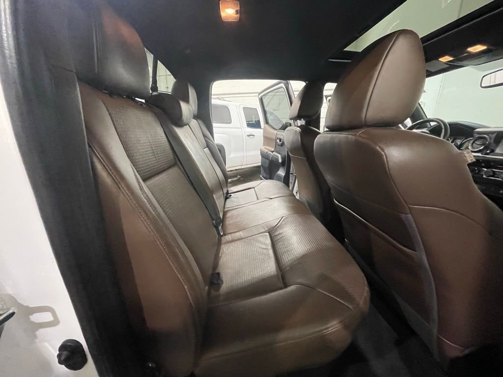 Used 2016 Toyota Tacoma Limited w/ Towing Package AWD/4WD image 24