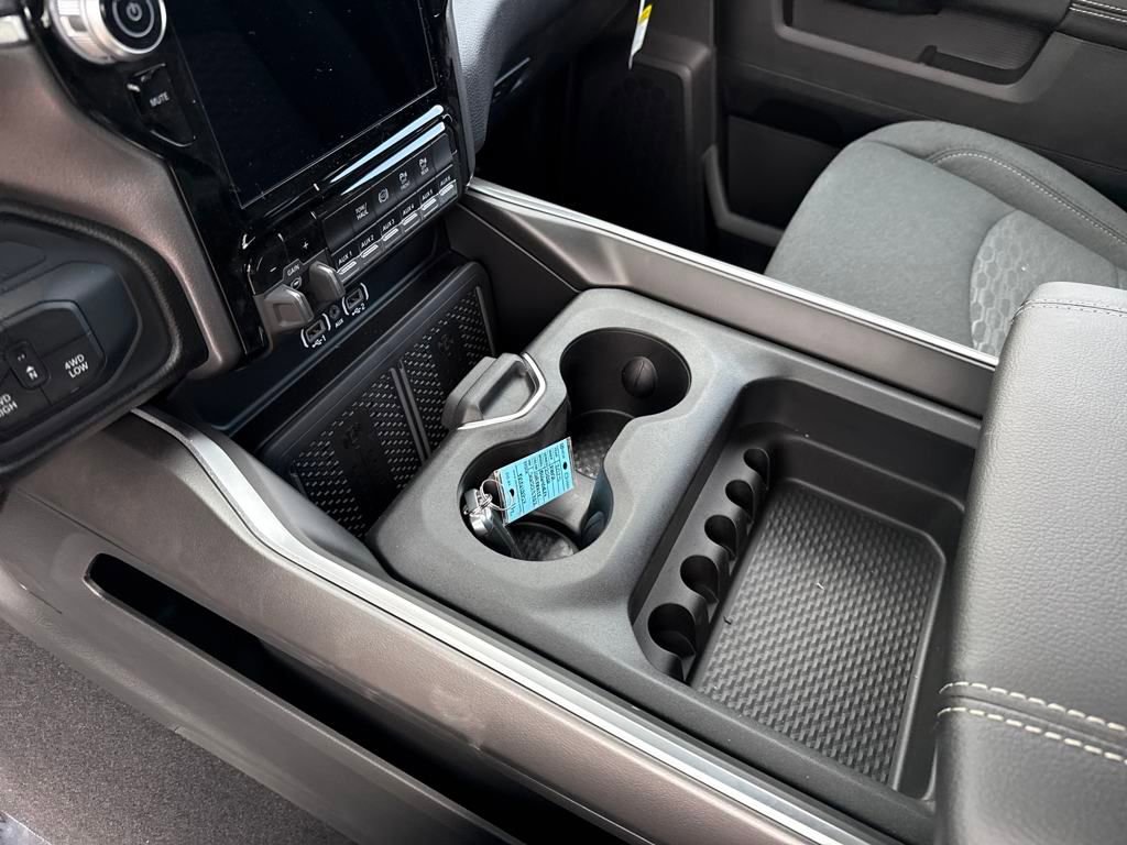 Used 2025 RAM 2500 Big Horn image 24