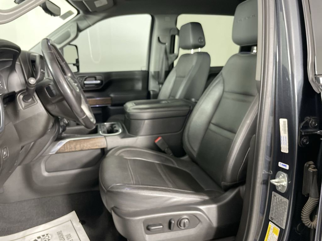 Used 2021 GMC Sierra 3500 Denali w/ Technology Package image 10