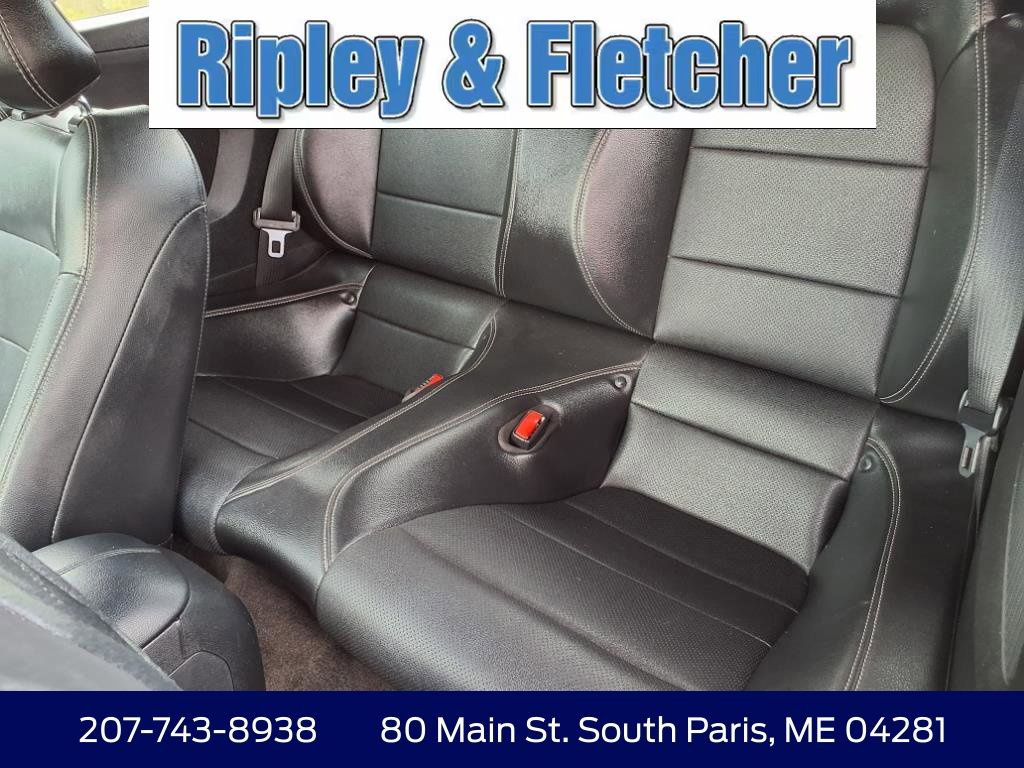 Used 2017 Ford Mustang Premium image 14