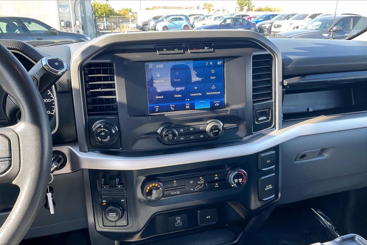 Used 2021 Ford F150 XLT w/ Trailer Tow Package AWD/4WD image 6