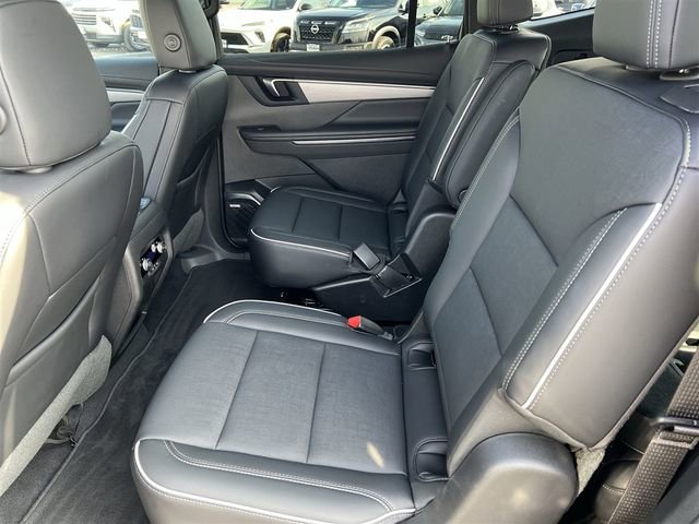 Certified 2025 Buick Enclave Preferred image 29