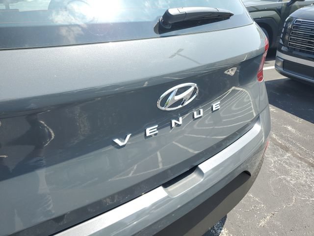 New 2026 Hyundai Venue SE FWD image 7