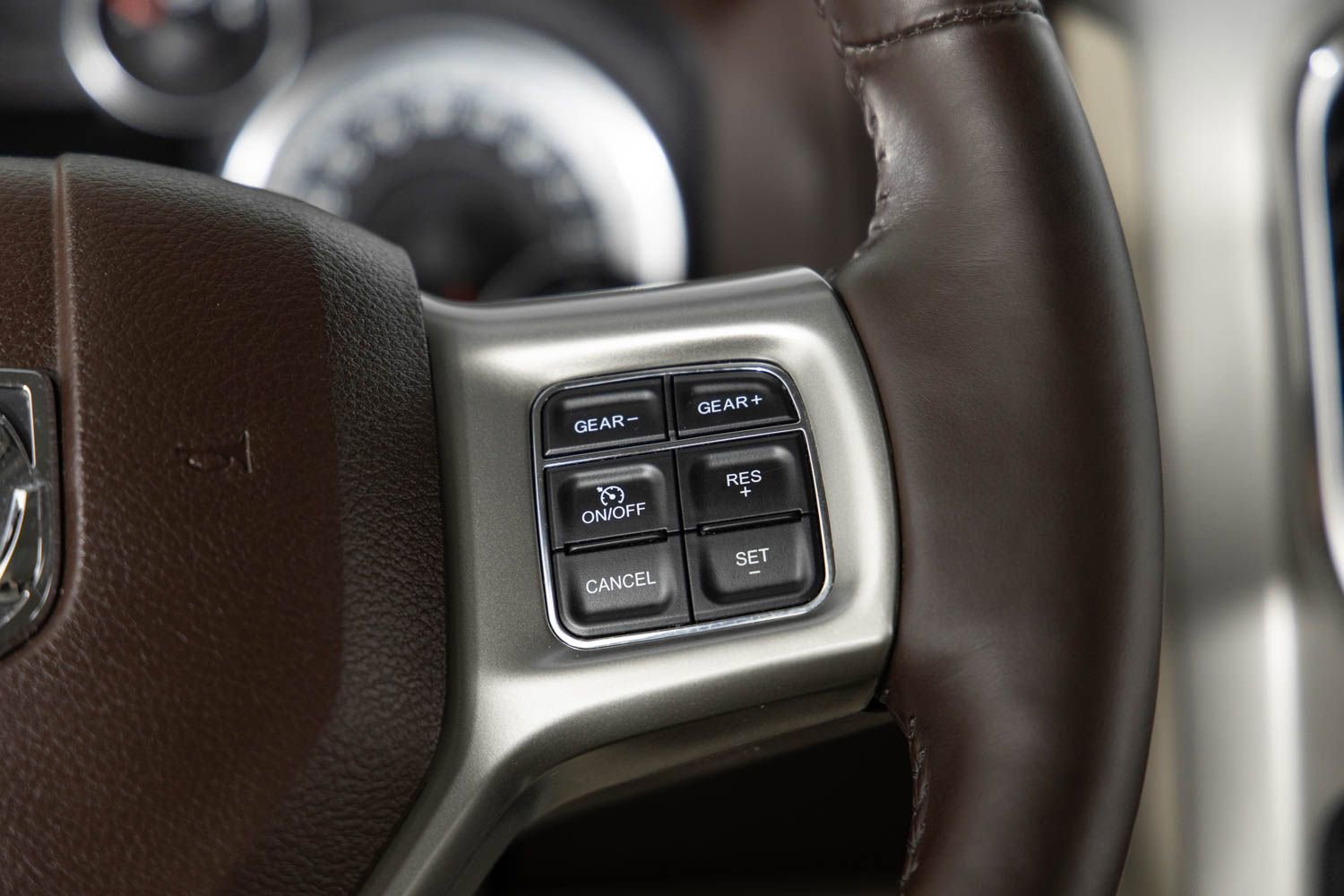 Used 2015 RAM 1500 Laramie w/ Convenience Group image 32