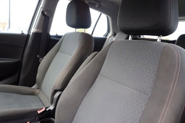 Used 2018 Chevrolet Trax LS image 14