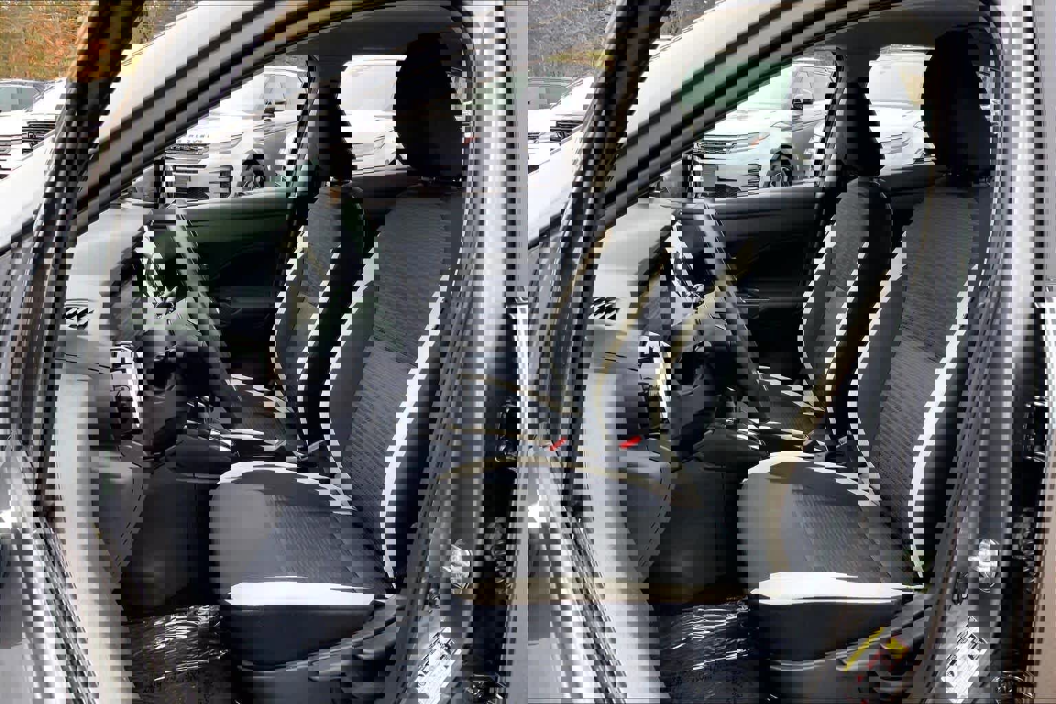 Used 2021 Nissan Versa SV image 8