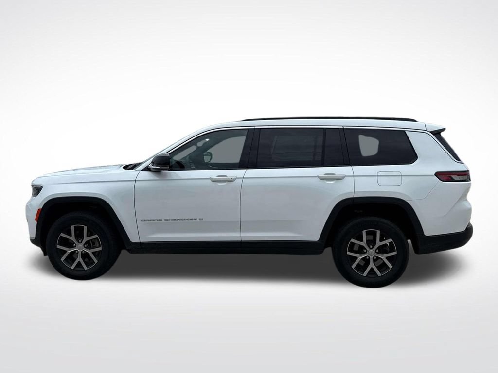 Used 2025 Jeep Grand Cherokee L Limited AWD/4WD image 6