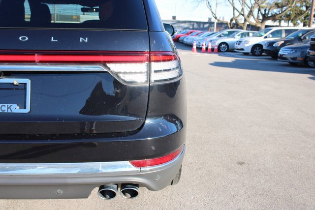 Used 2021 Lincoln Aviator Reserve w/ Elements Package Plus image 43