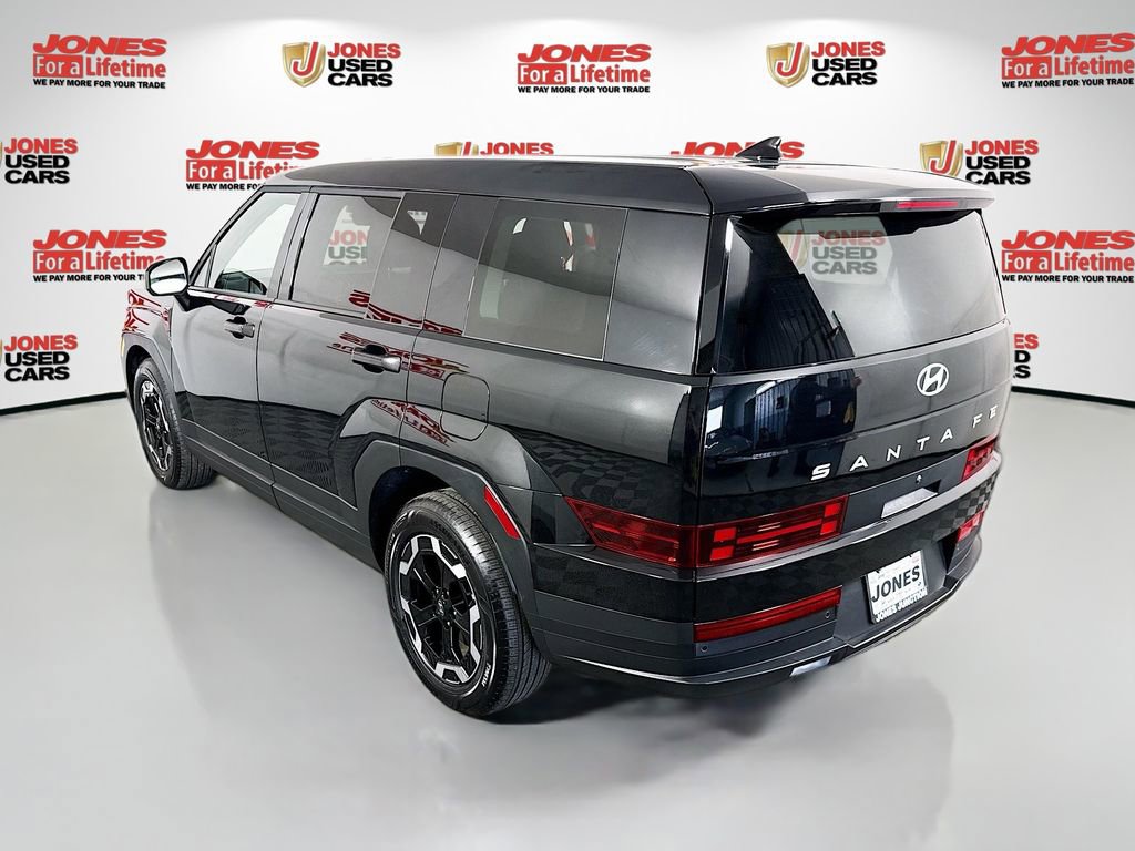 Used 2025 Hyundai Santa Fe SE image 2
