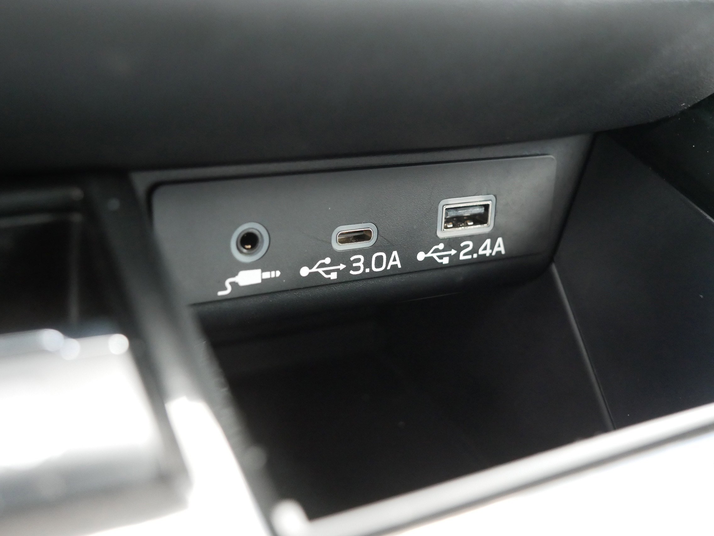 Used 2024 Subaru Outback Premium AWD/4WD image 32