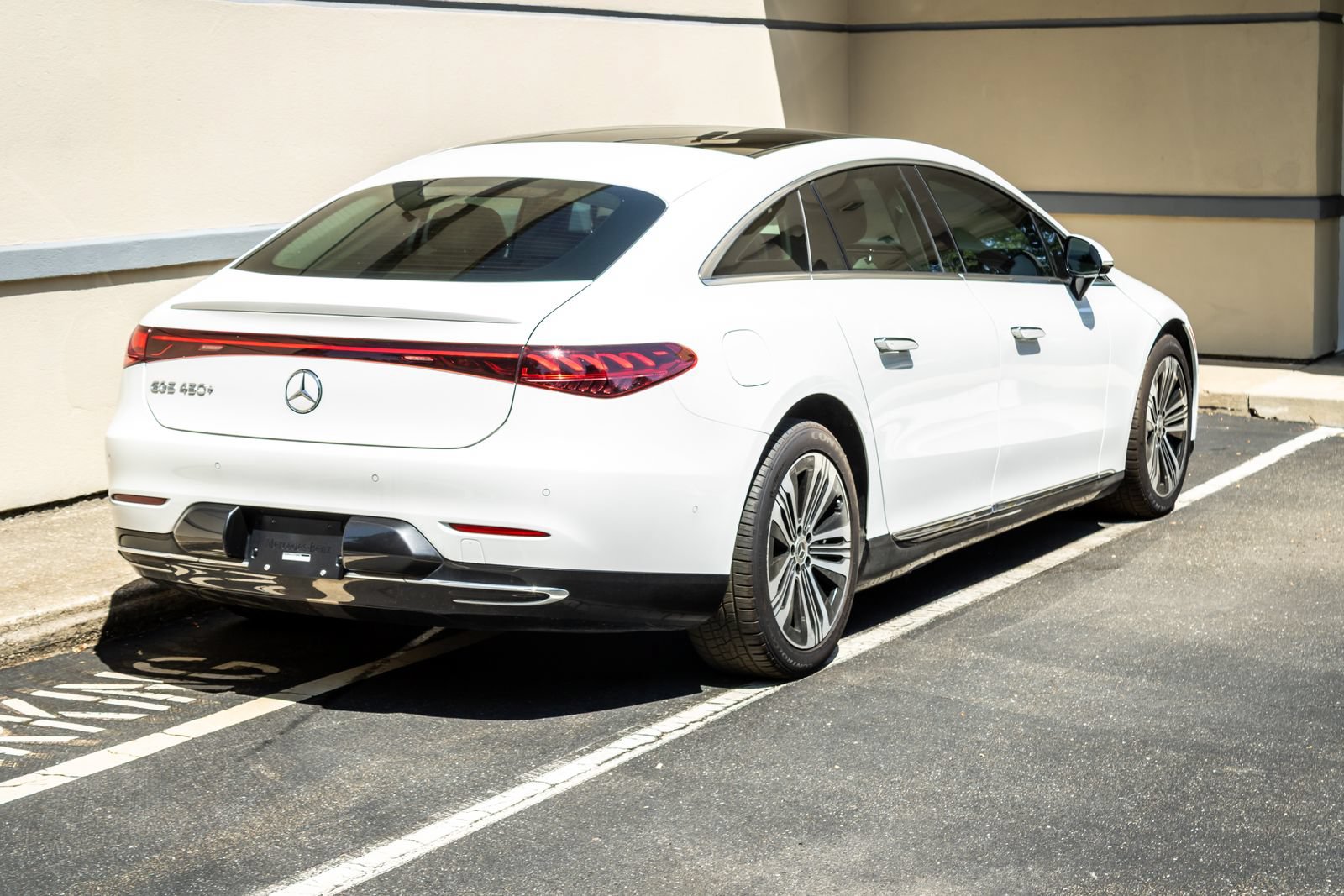 Used 2022 Mercedes-Benz EQS 450+ Sedan image 7