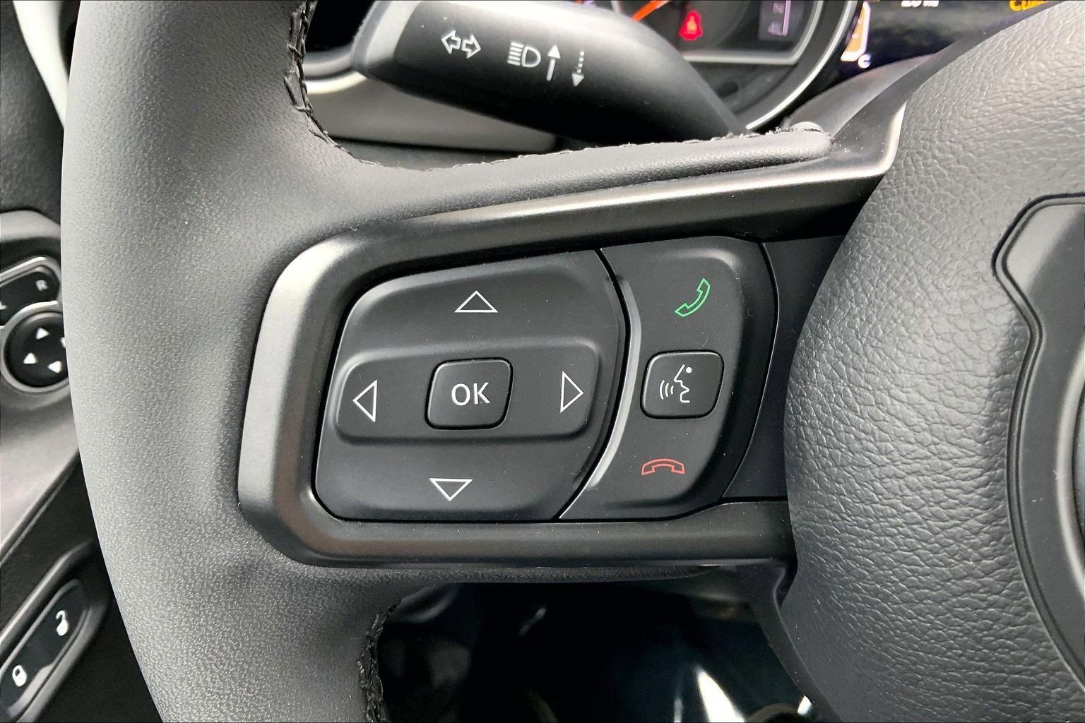 Certified 2023 Jeep Gladiator Willys image 19