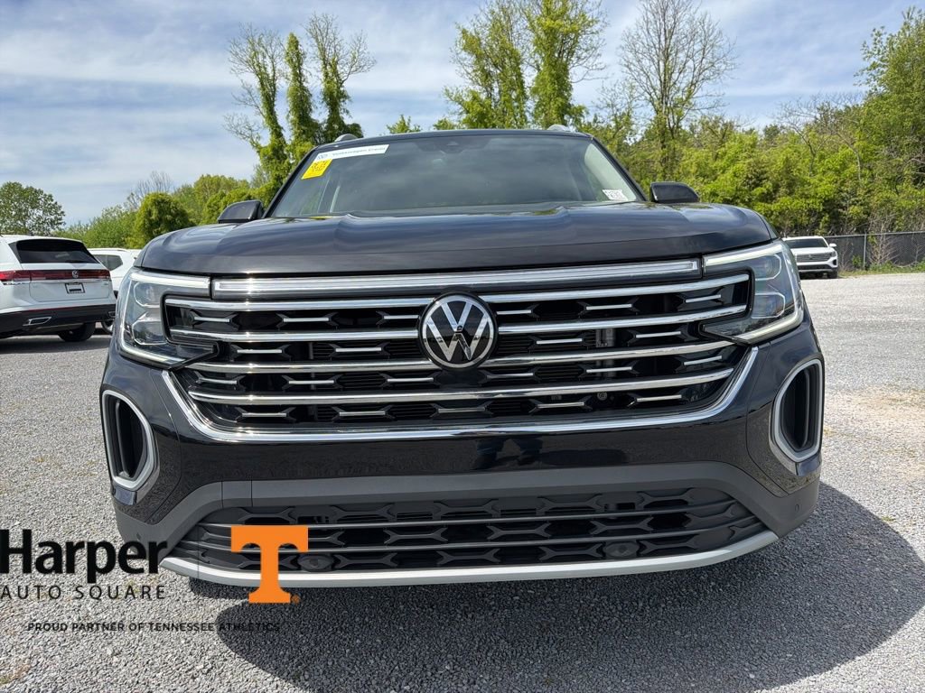 Used 2025 Volkswagen Atlas SEL image 8