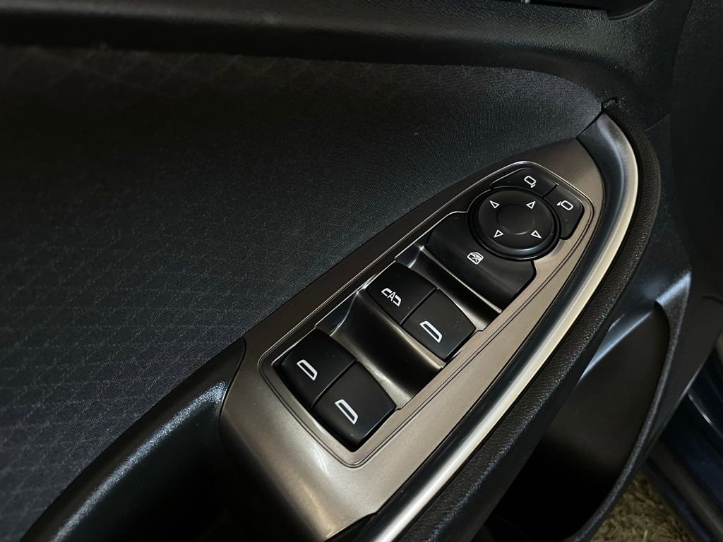 Used 2022 Chevrolet Malibu LT image 22