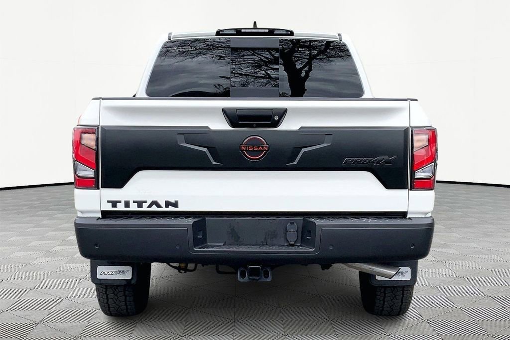 Used 2024 Nissan Titan PRO-4X w/ Off Road Protection Package image 6
