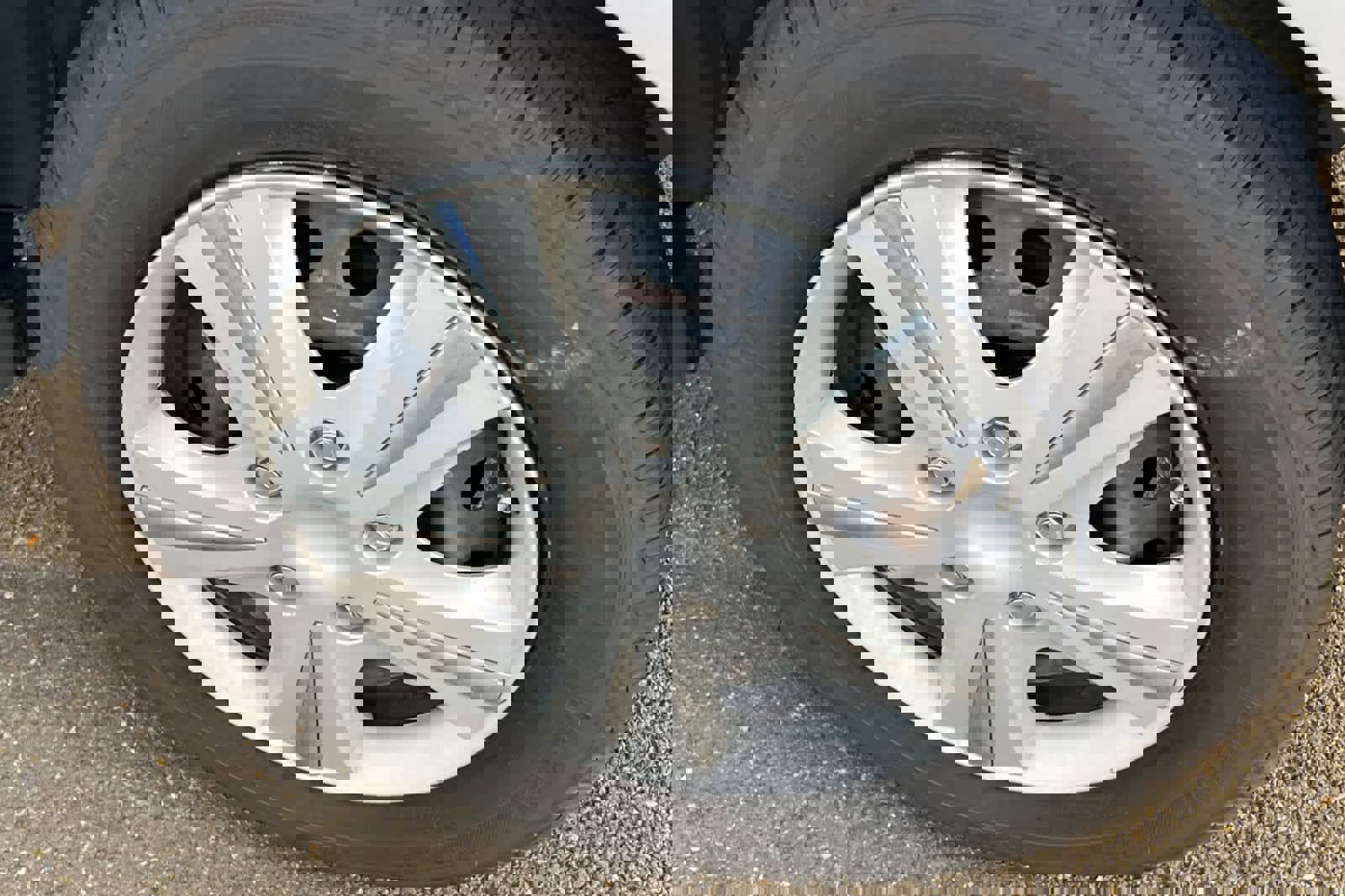 Used 2010 Toyota Corolla LE image 18