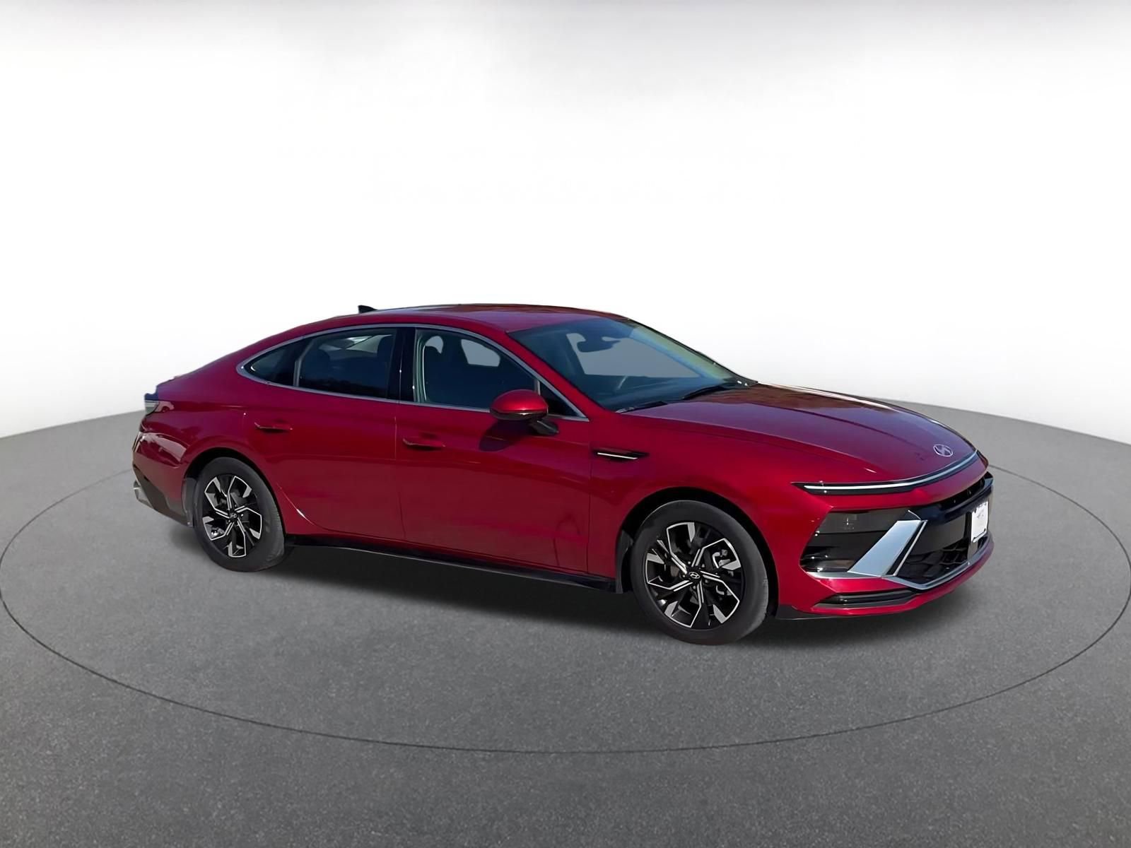 Used 2025 Hyundai Sonata SEL image 2