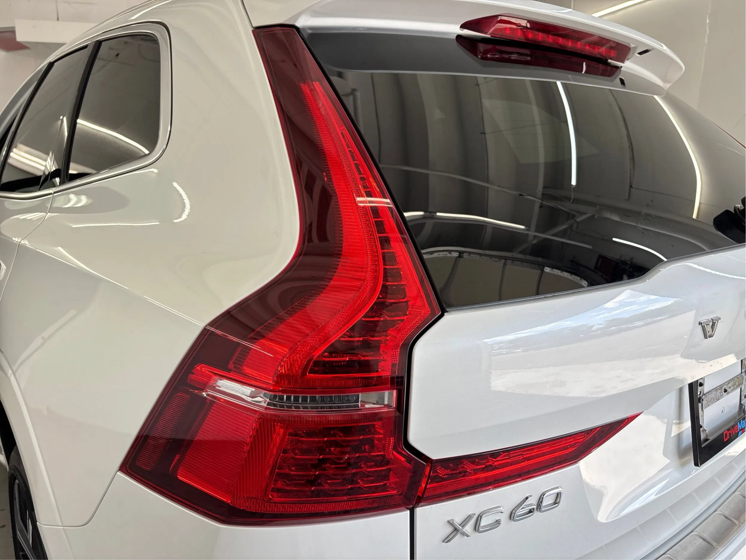 Used 2023 Volvo XC60 B5 Ultimate w/ Climate Package AWD/4WD image 33