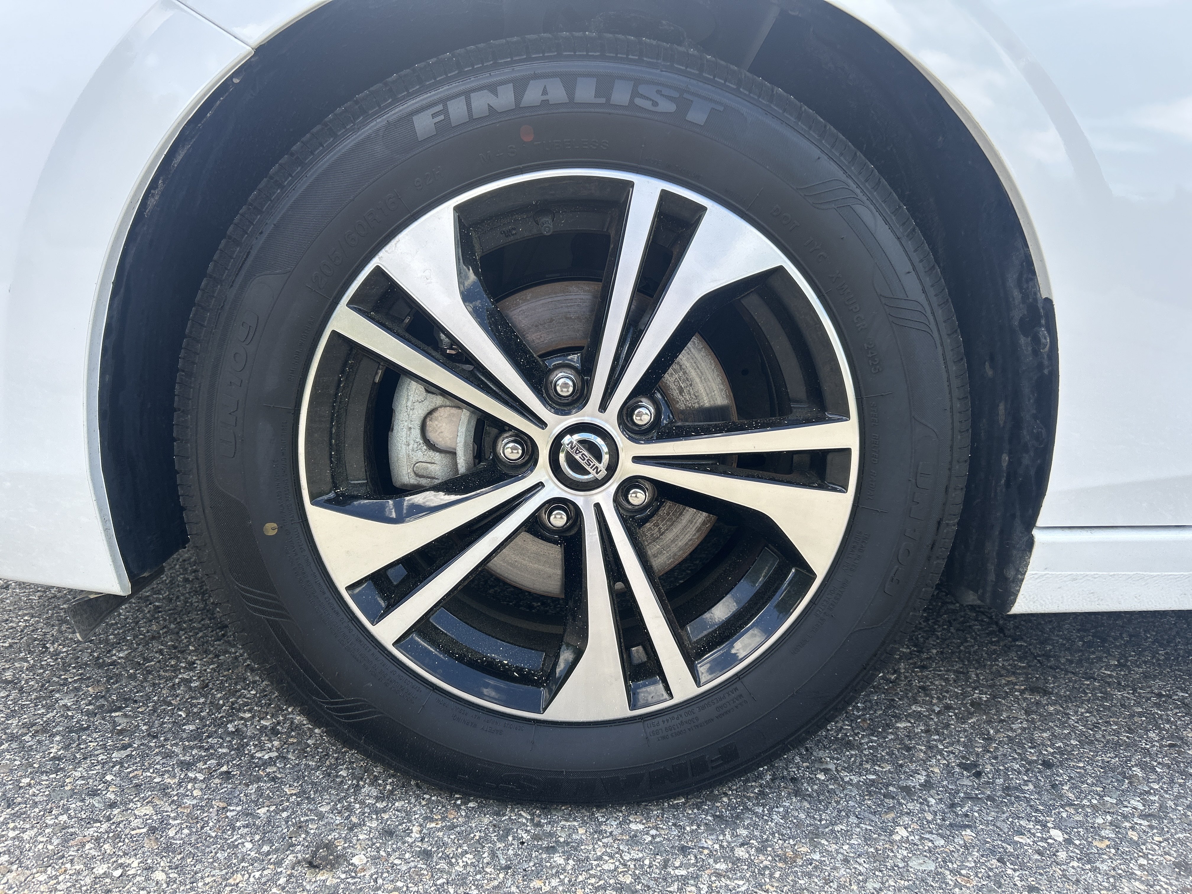 Certified 2023 Nissan Sentra SV FWD image 12