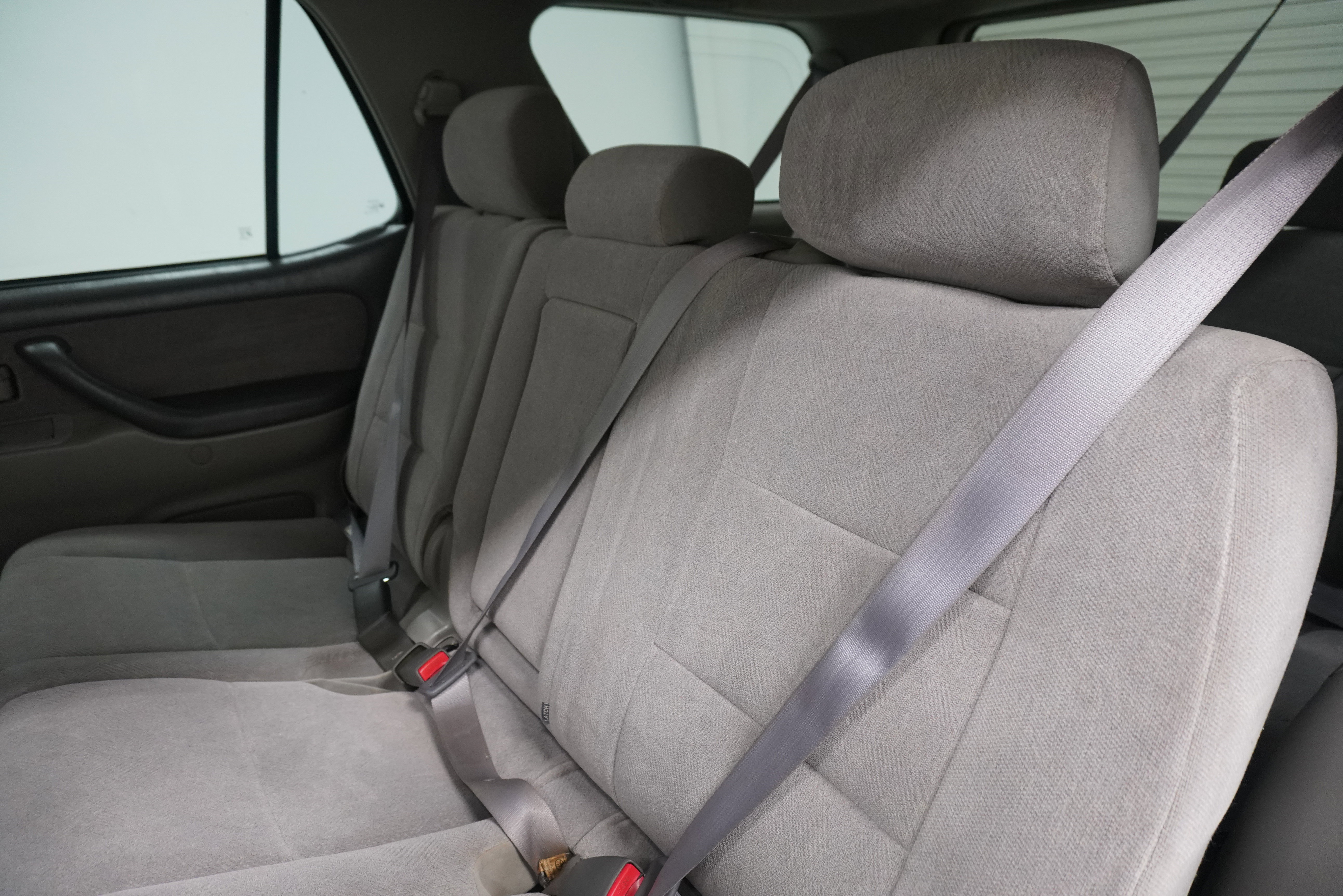 Used 2004 Toyota Sequoia SR5 RWD image 13