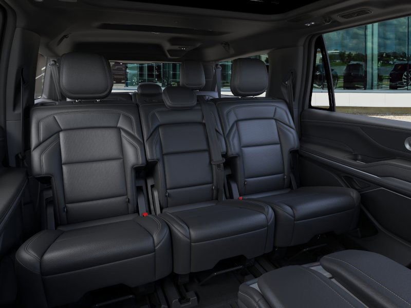 New 2025 Lincoln Navigator L Reserve w/ Jet Appearance Package image 11