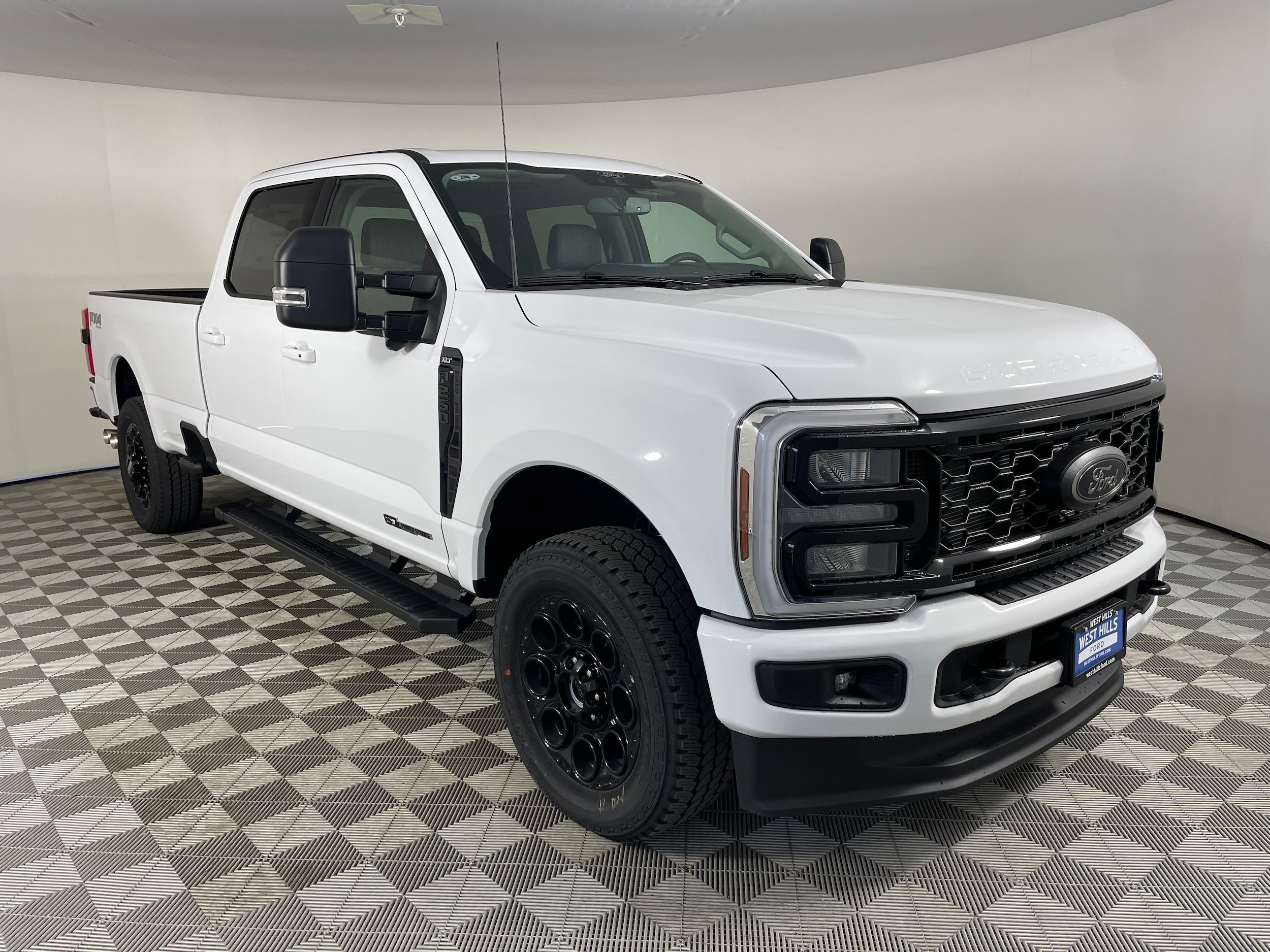 New 2026 Ford F250 XLT w/ XLT Premium Package AWD/4WD image 16