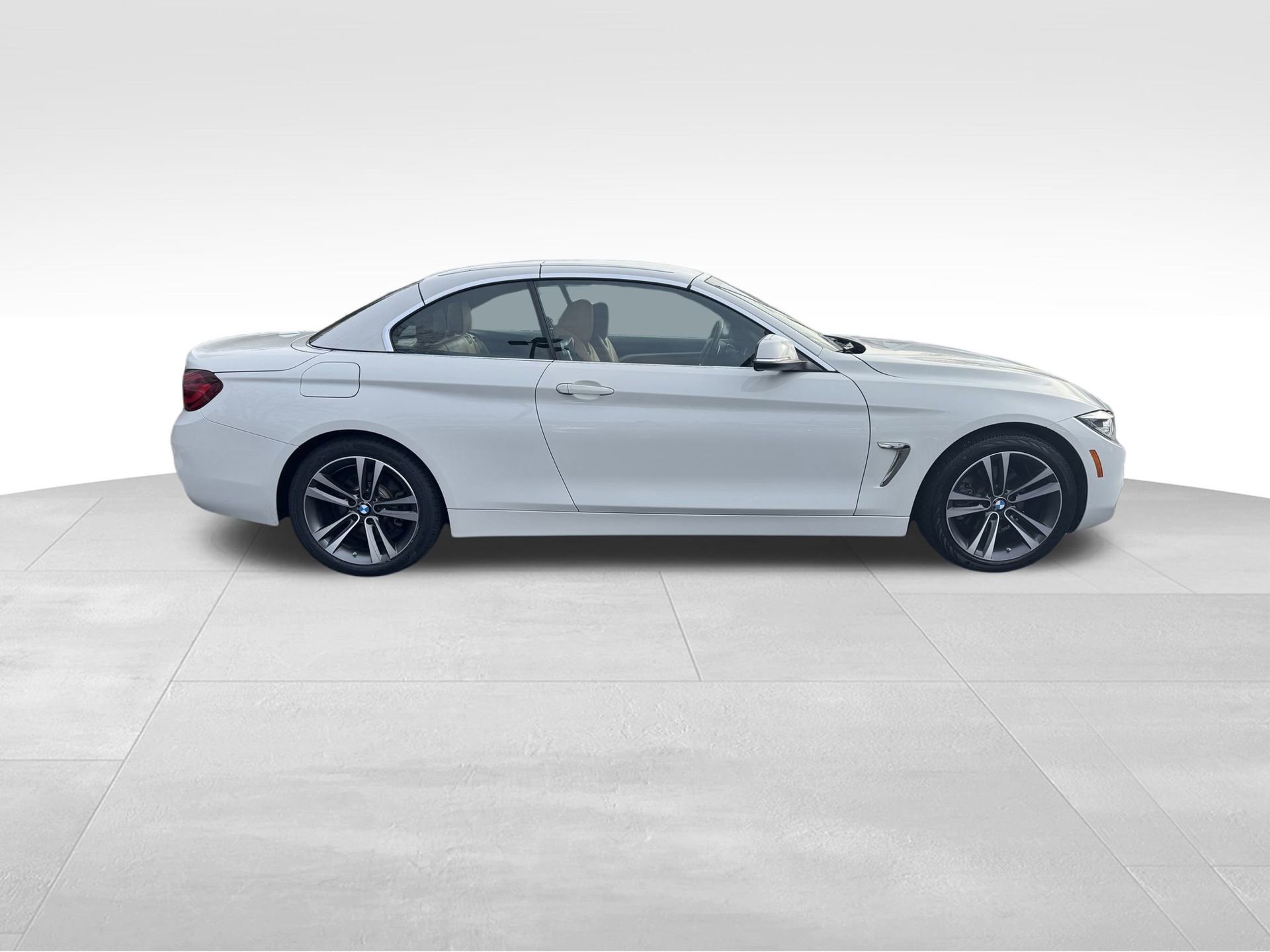 Used 2020 BMW 430i xDrive Convertible w/ Convenience Package image 28