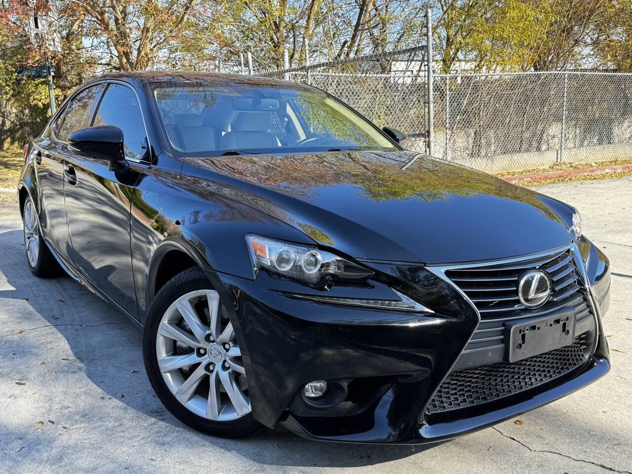Used 2016 Lexus IS 300 AWD image 3