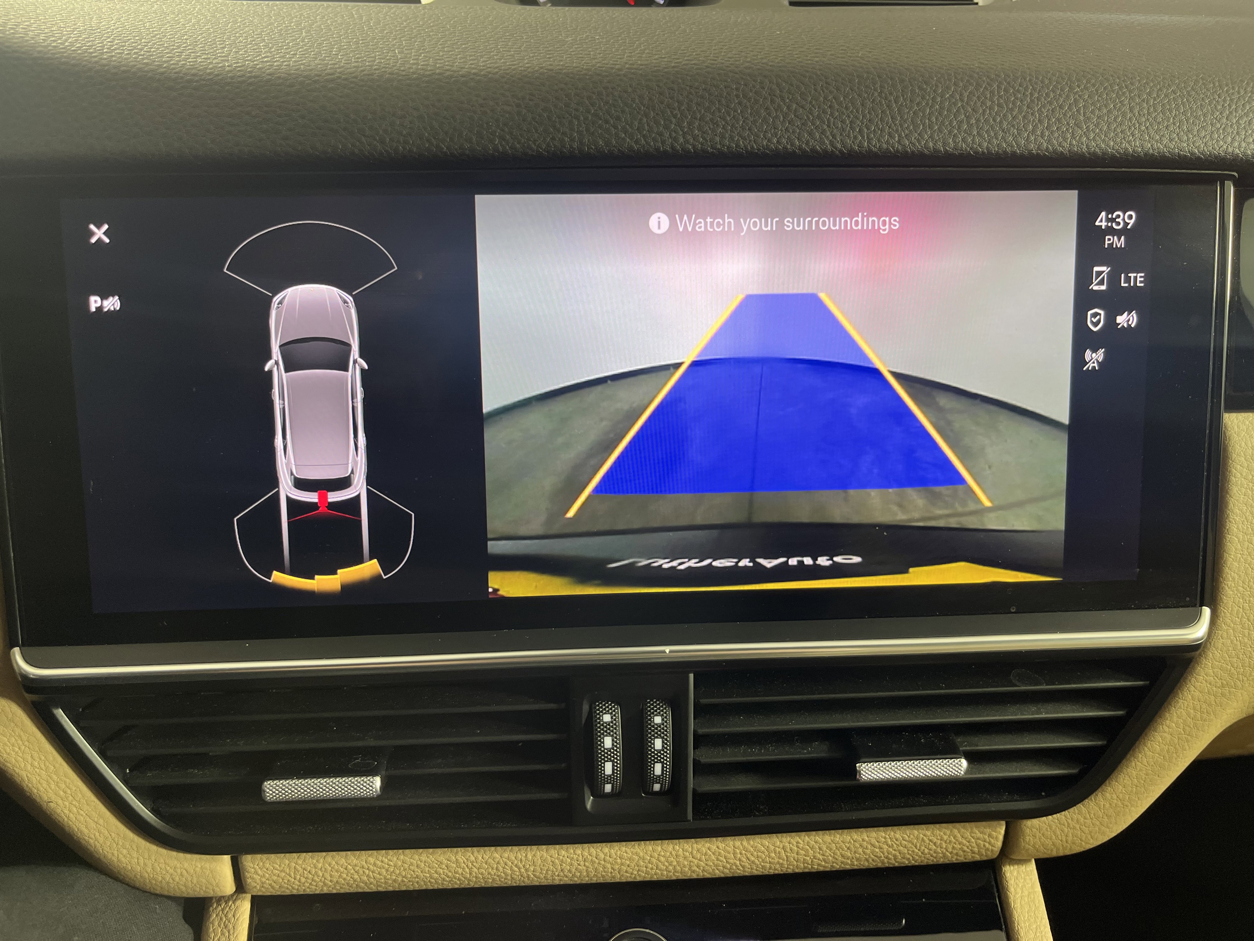 Used 2023 Porsche Cayenne image 29