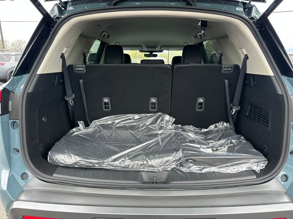 New 2026 Nissan Pathfinder SL AWD/4WD image 35