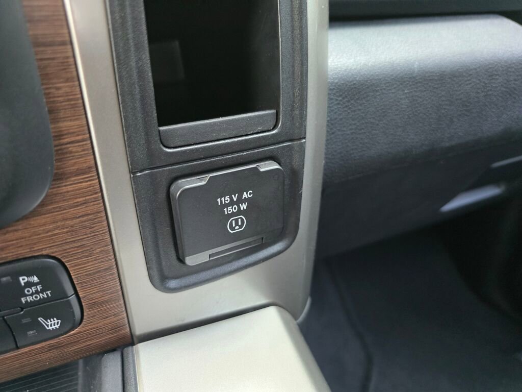 Used 2016 RAM 3500 Laramie w/ Convenience Group image 34