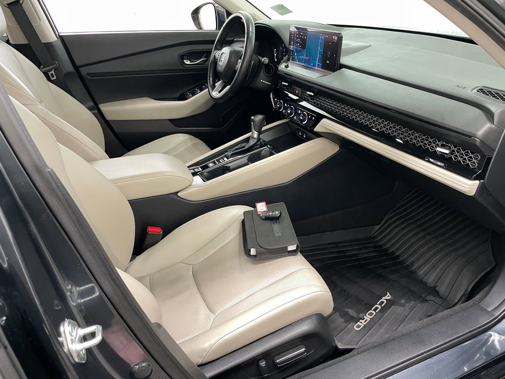 Used 2024 Honda Accord Touring image 38