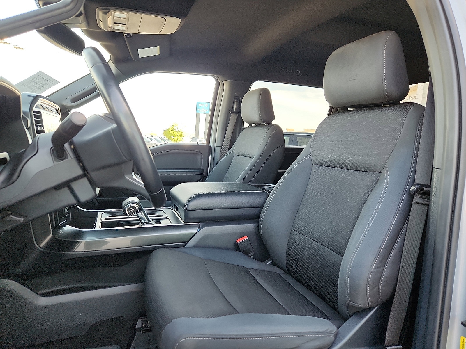 Used 2022 Ford F150 XLT w/ Equipment Group 302A High image 13