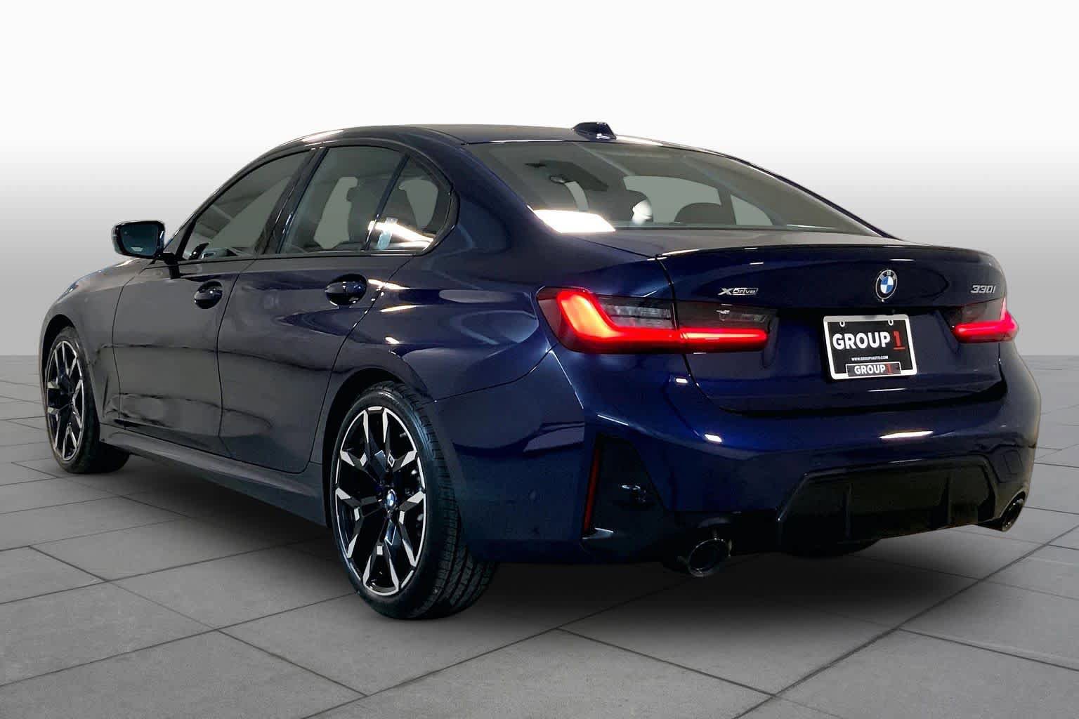 New 2026 BMW 330i xDrive Sedan w/ M Sport Package AWD/4WD image 12