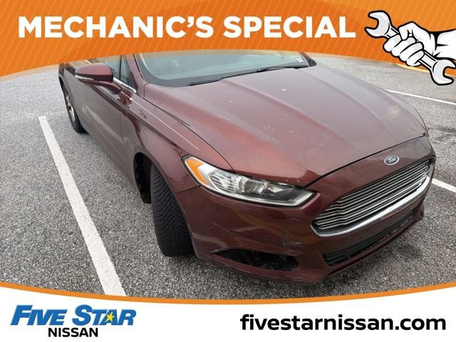 Used 2016 Ford Fusion SE image 3