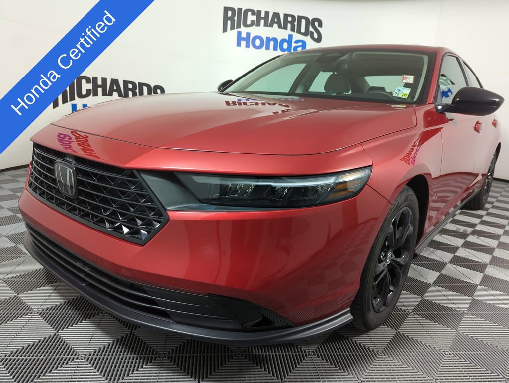 Certified 2025 Honda Accord SE image 1