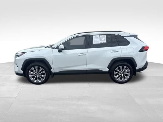 Used 2025 Toyota RAV4 XLE Premium w/ Weather Package FWD image 2