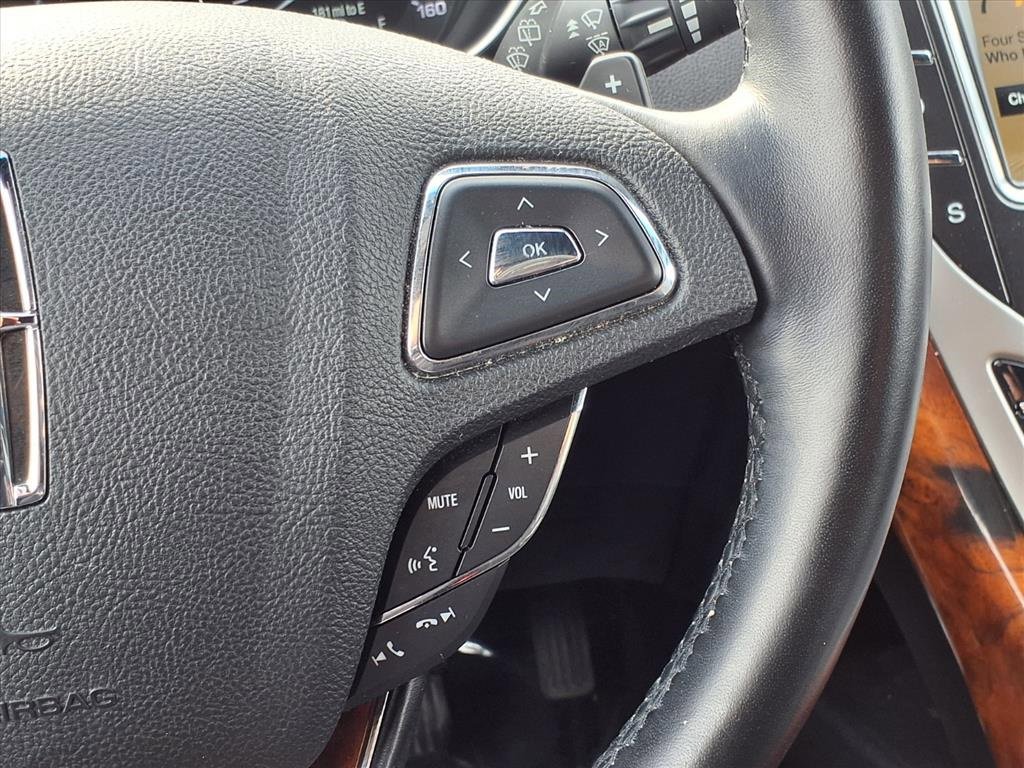 Used 2018 Lincoln MKX Select w/ Select Plus Package image 17