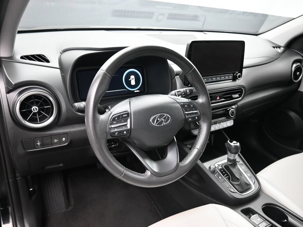 Used 2023 Hyundai Kona Limited w/ Cargo Package FWD image 14