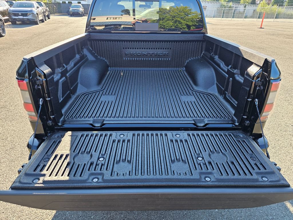 New 2026 Nissan Frontier PRO-4X w/ Tow Package AWD/4WD image 21
