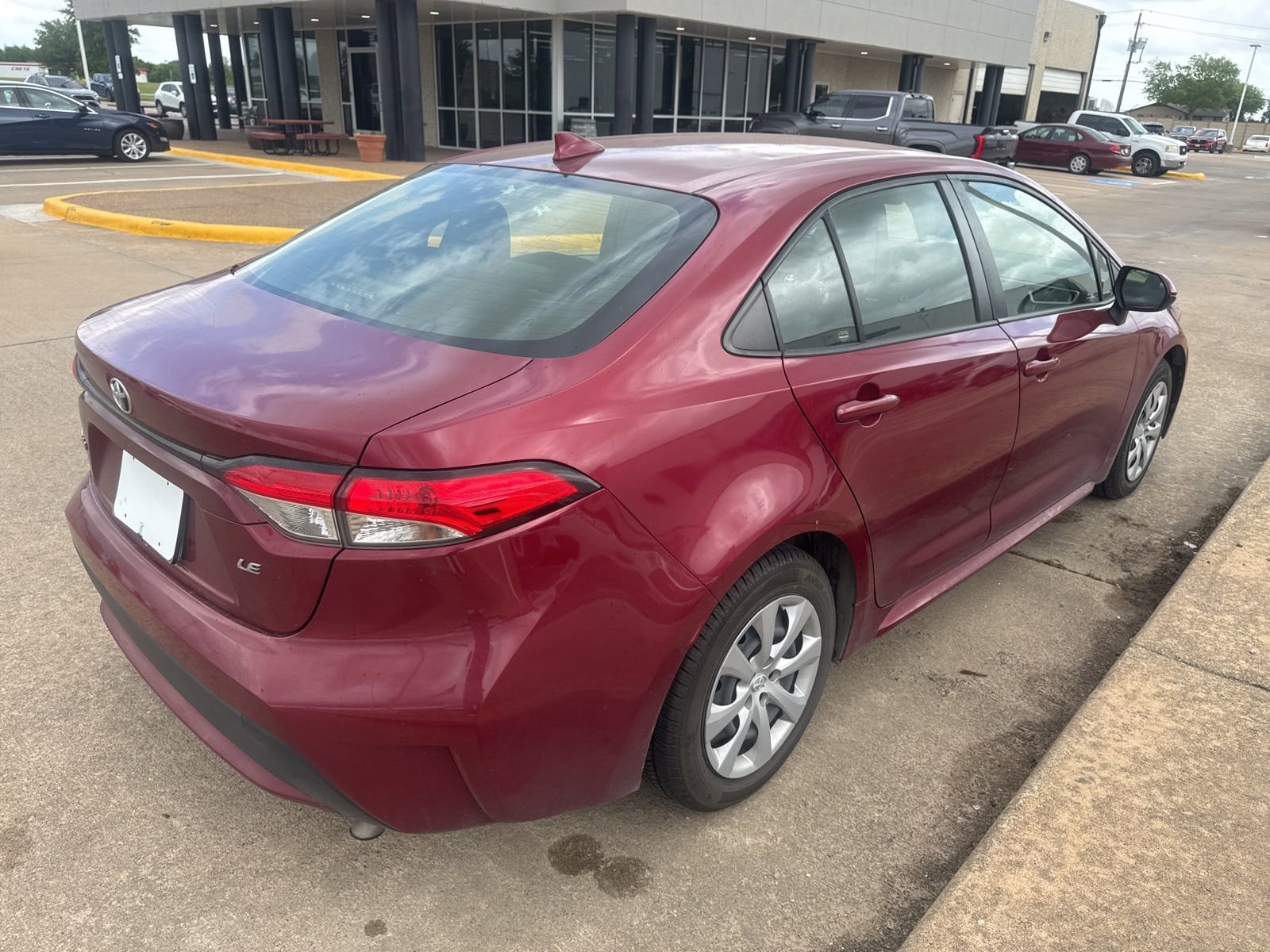 Used 2022 Toyota Corolla LE FWD image 7