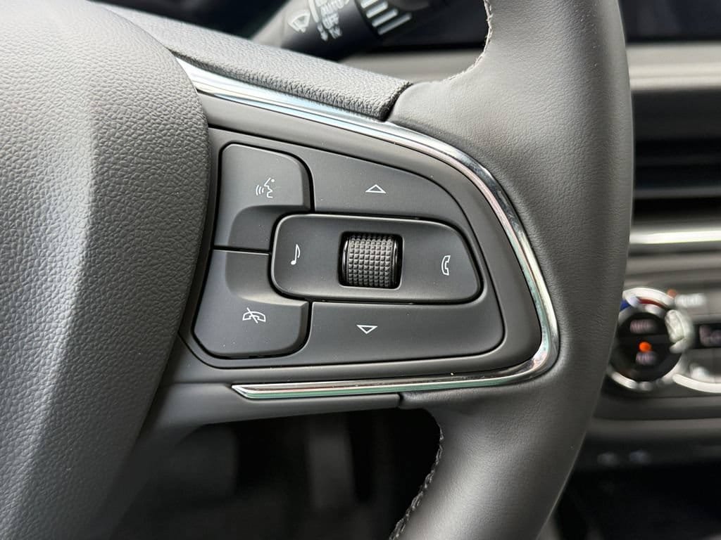 New 2026 Buick Envista Sport Touring w/ Convenience I Package FWD image 26