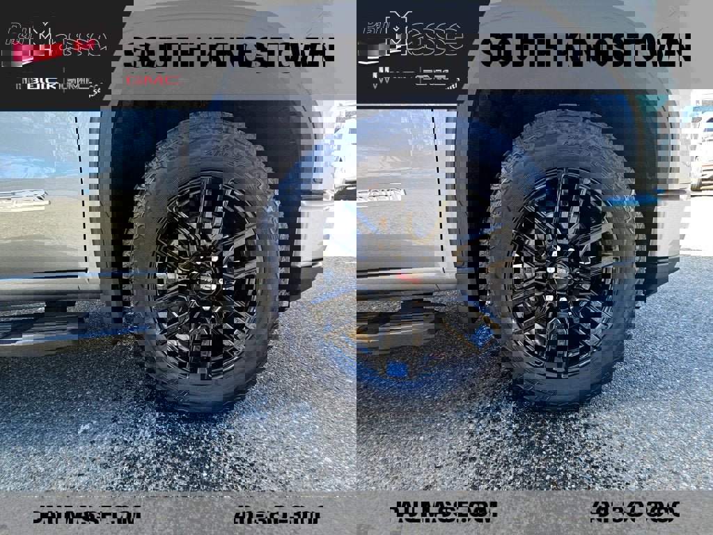 Used 2023 GMC Sierra 1500 Elevation w/ Elevation Premium Package image 9