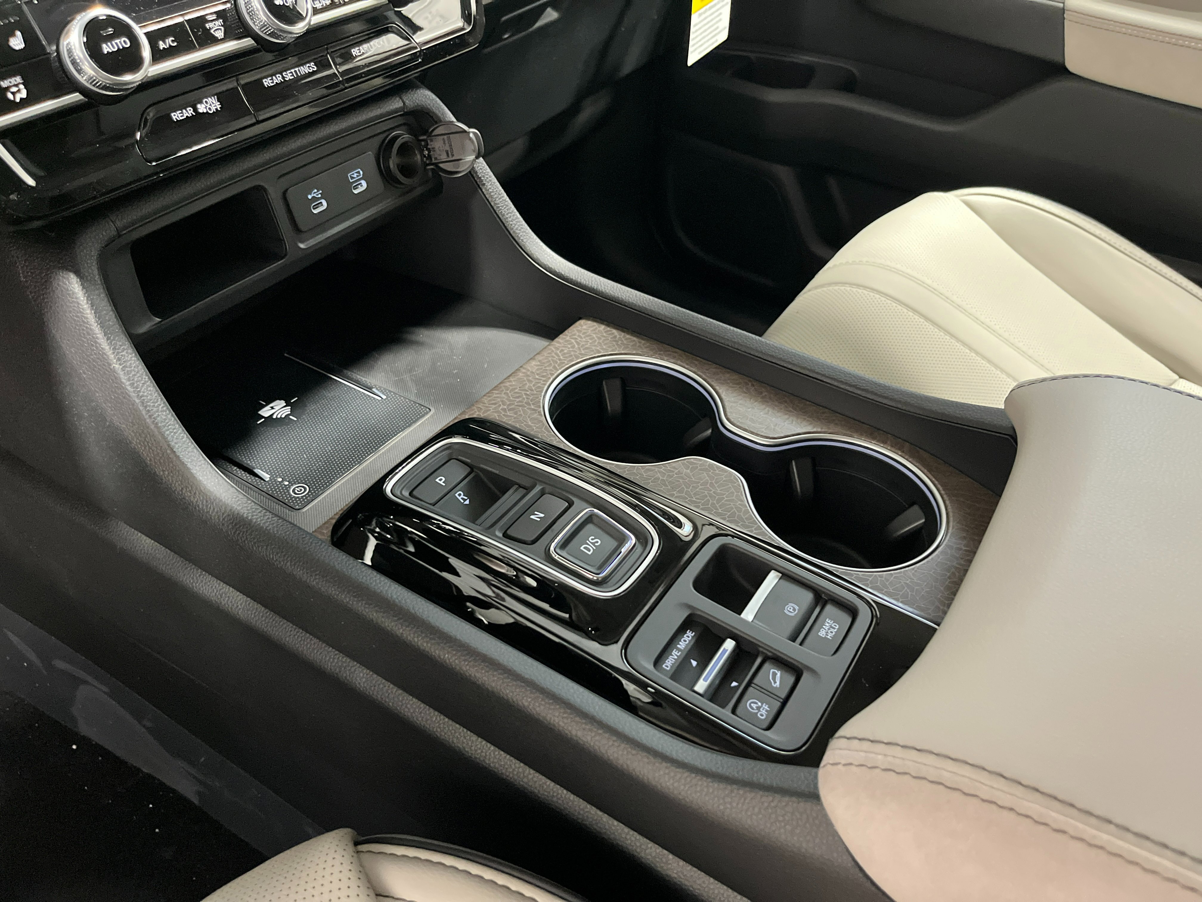 New 2026 Honda Pilot Elite image 16